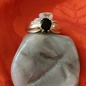 Gorgeous 18K Gold Genuine Sapphire  Ring Sz 6